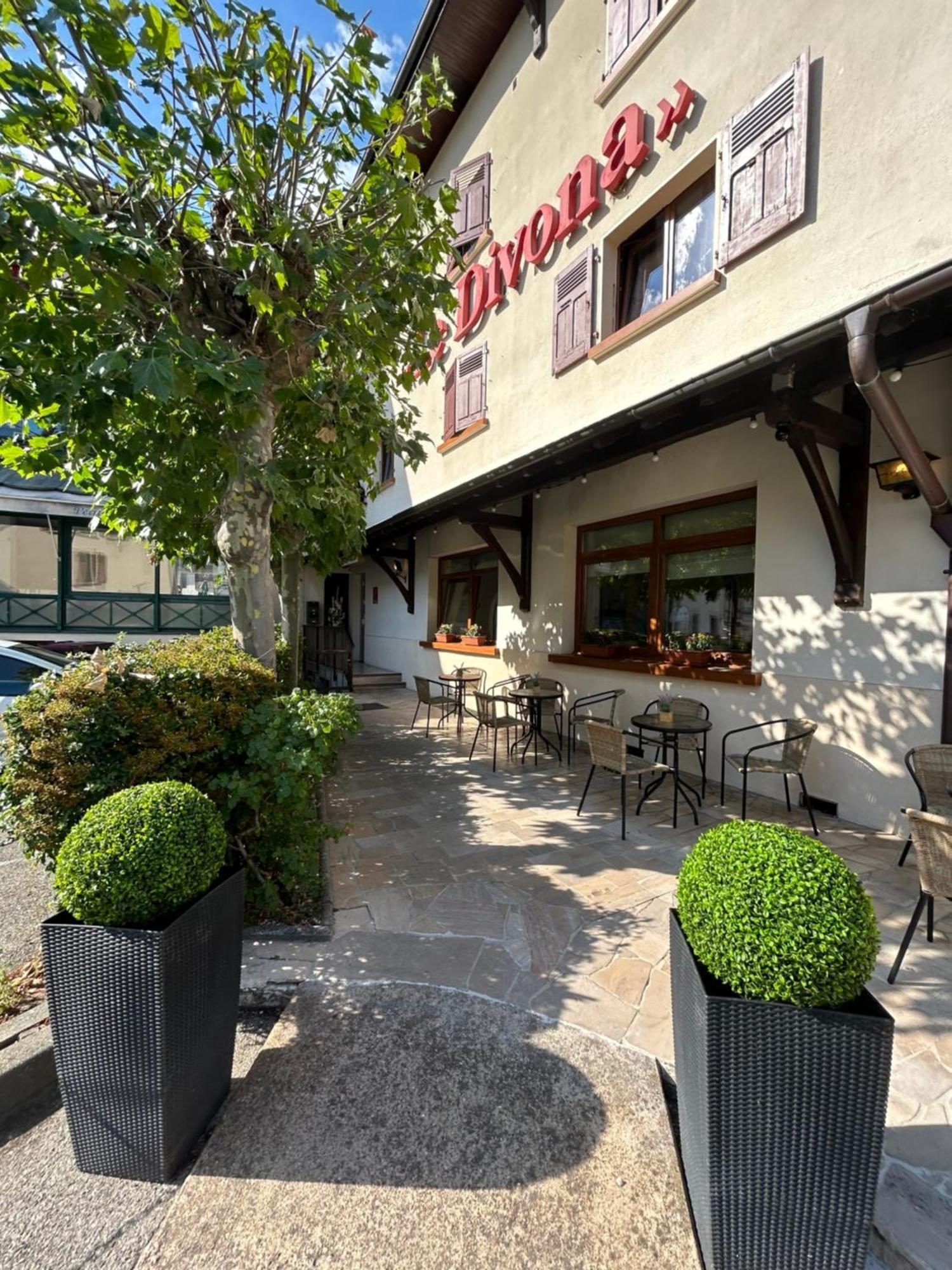 Hotel Le Divona "Au Coeur De Divonne" Экстерьер фото